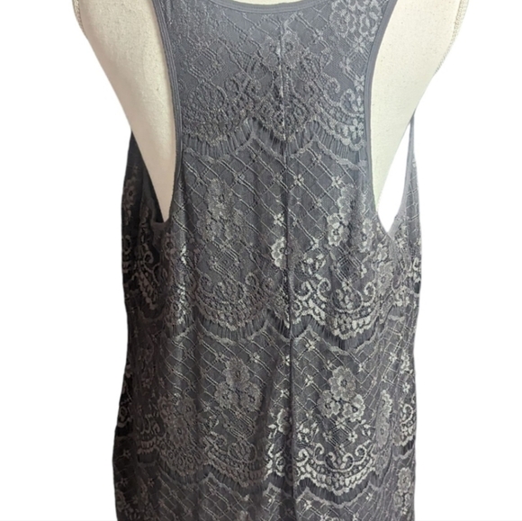 Sleeveless lace top - Picture 7 of 8